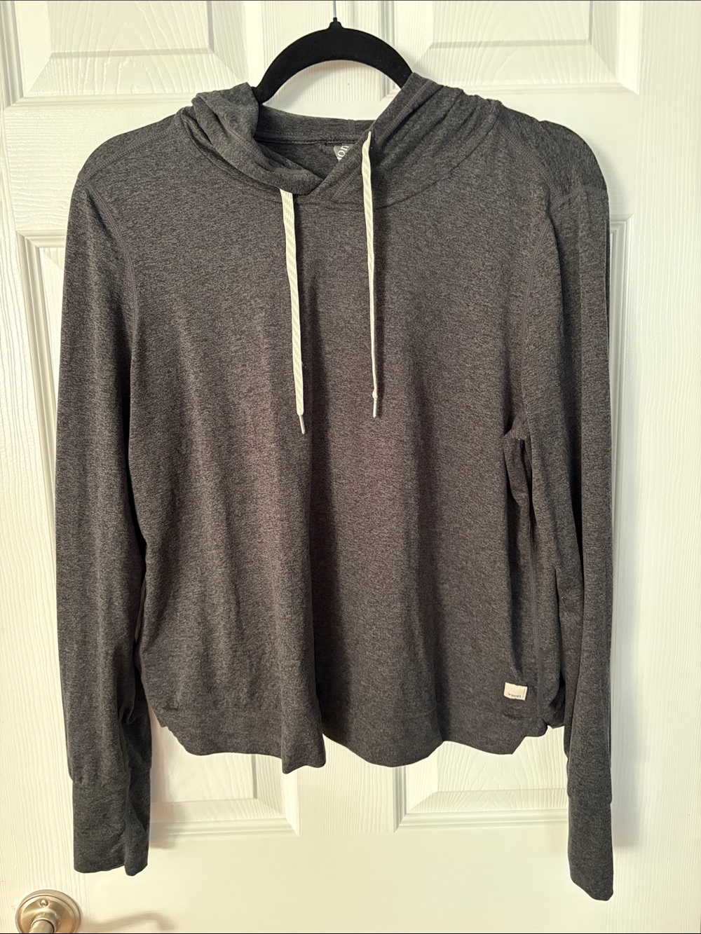 Vuori Women's Halo Essential Hoodie - Charcoal Gray Heather - Large